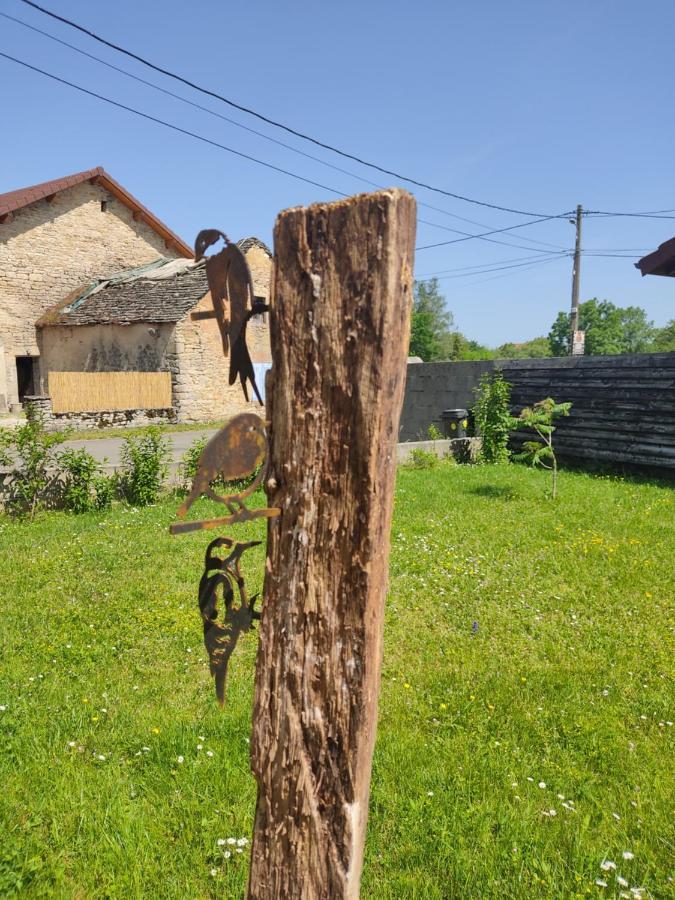 Gite Des Trois Petits Oiseaux Picarreau Extérieur photo